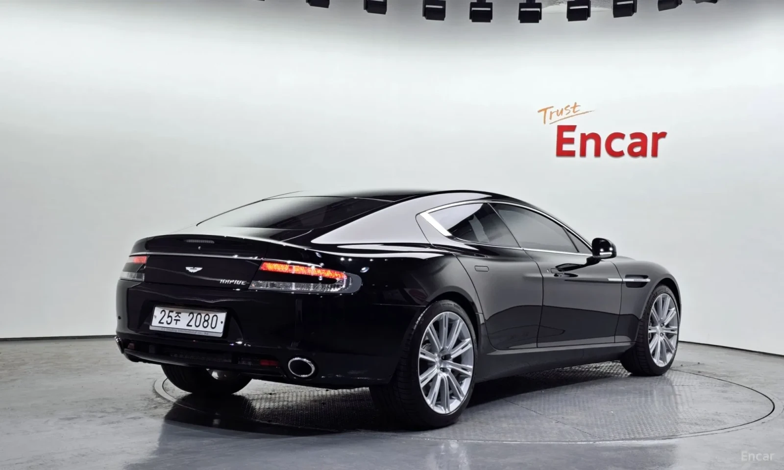 Aston Martin Rapide, снимка 13 - Автомобили и джипове - 54577309