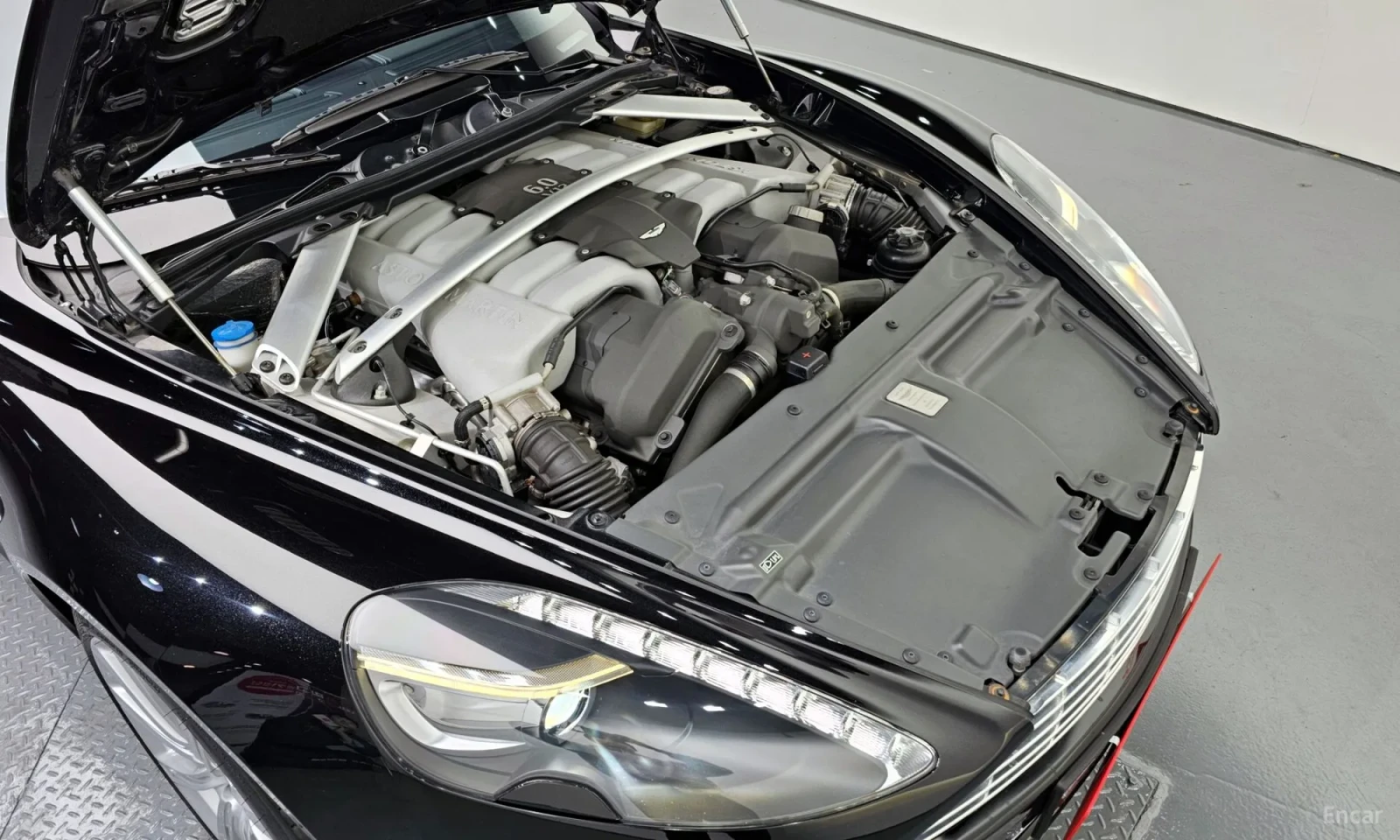 Aston Martin Rapide, снимка 14 - Автомобили и джипове - 54577309