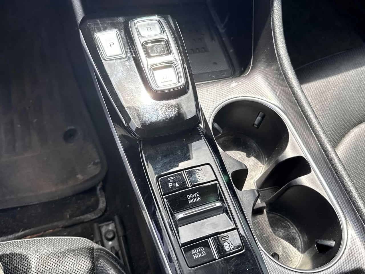 Hyundai Sonata Ultimate| DISTRONIC| 360| BOSE| PANO| ПАМЕТ| CARFX, снимка 14 - Автомобили и джипове - 54609145