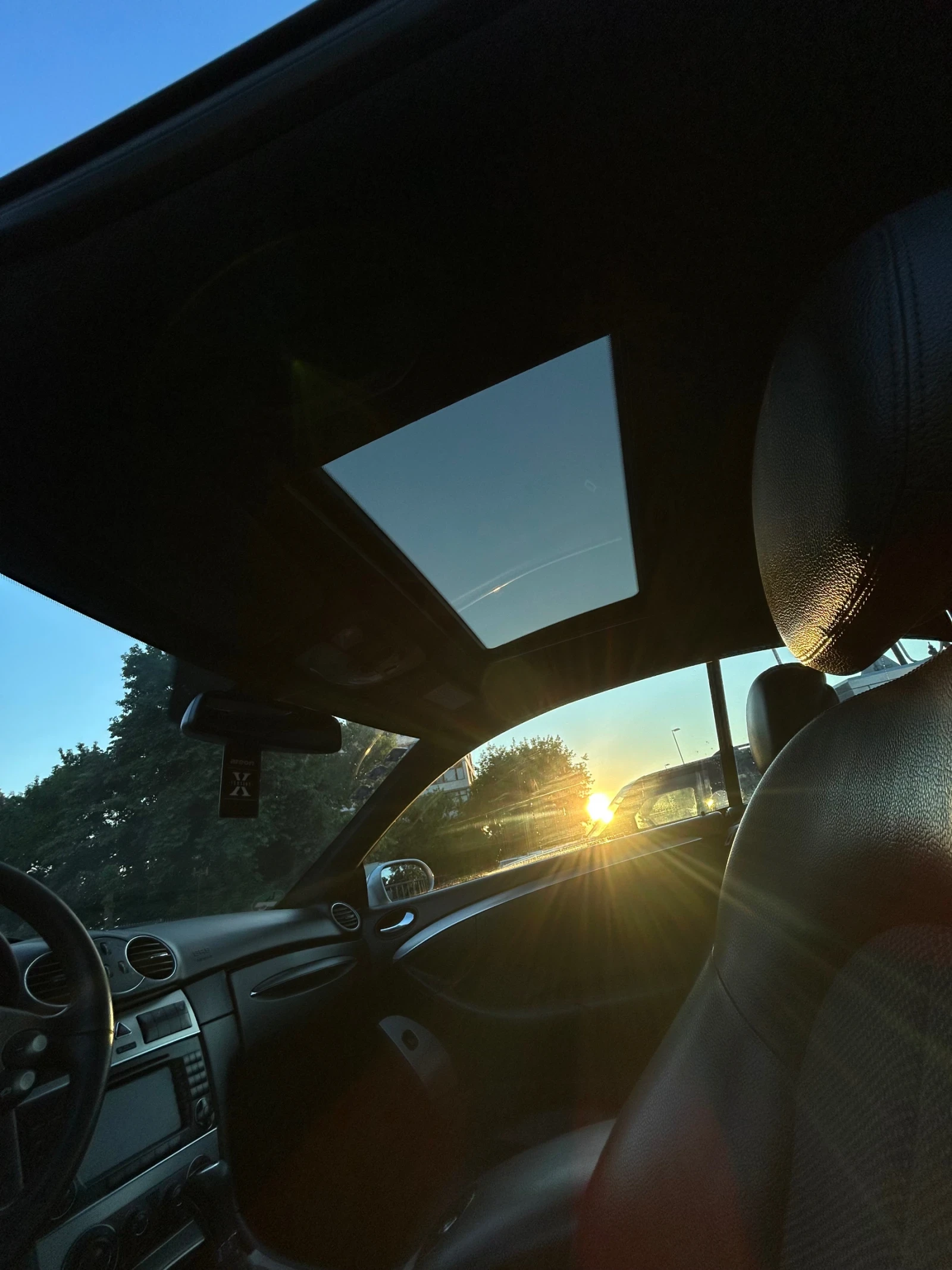 Mercedes-Benz CLK 2.2CDI FACELIFT AVANTGARDE, снимка 8 - Автомобили и джипове - 54857869