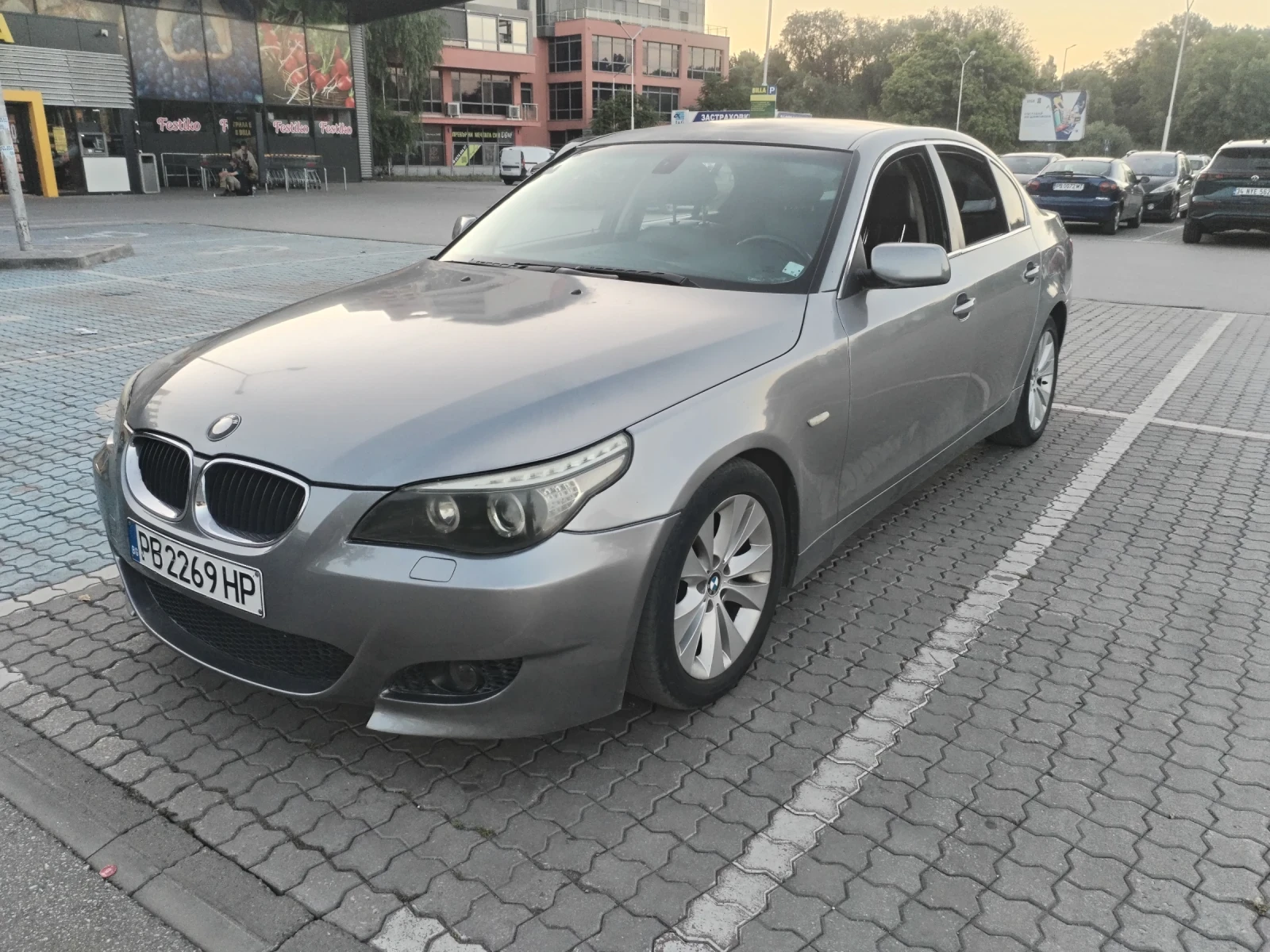 BMW 525