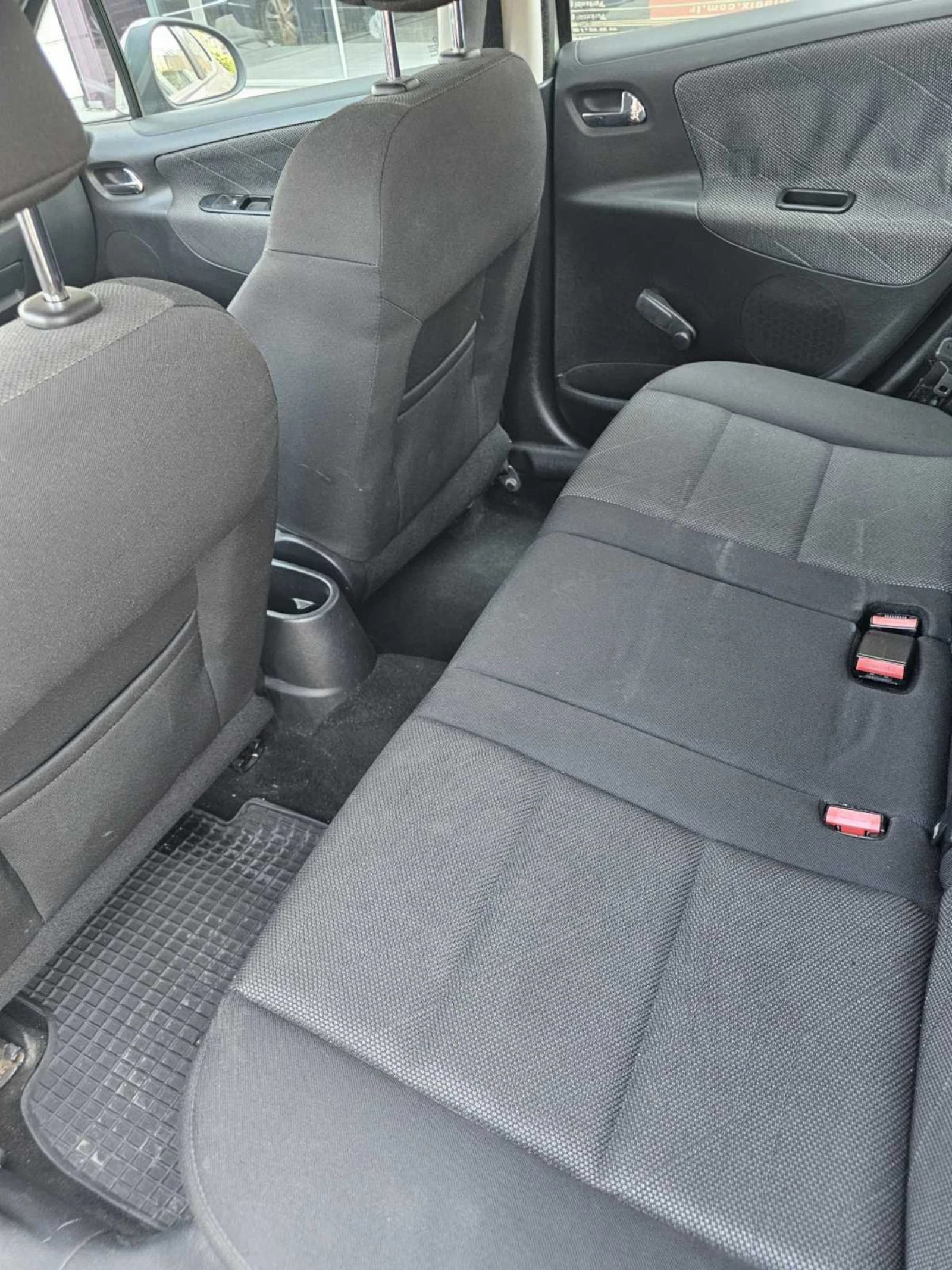 Peugeot 207, снимка 11 - Автомобили и джипове - 55570970