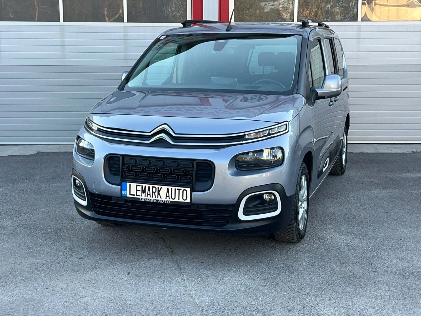 Citroen Berlingo 1.5BLUEHDI AUTOMATIK HED-UP NAVI EVRO 6B ЛИЗИНГ!!!, снимка 5 - Автомобили и джипове - 56071397