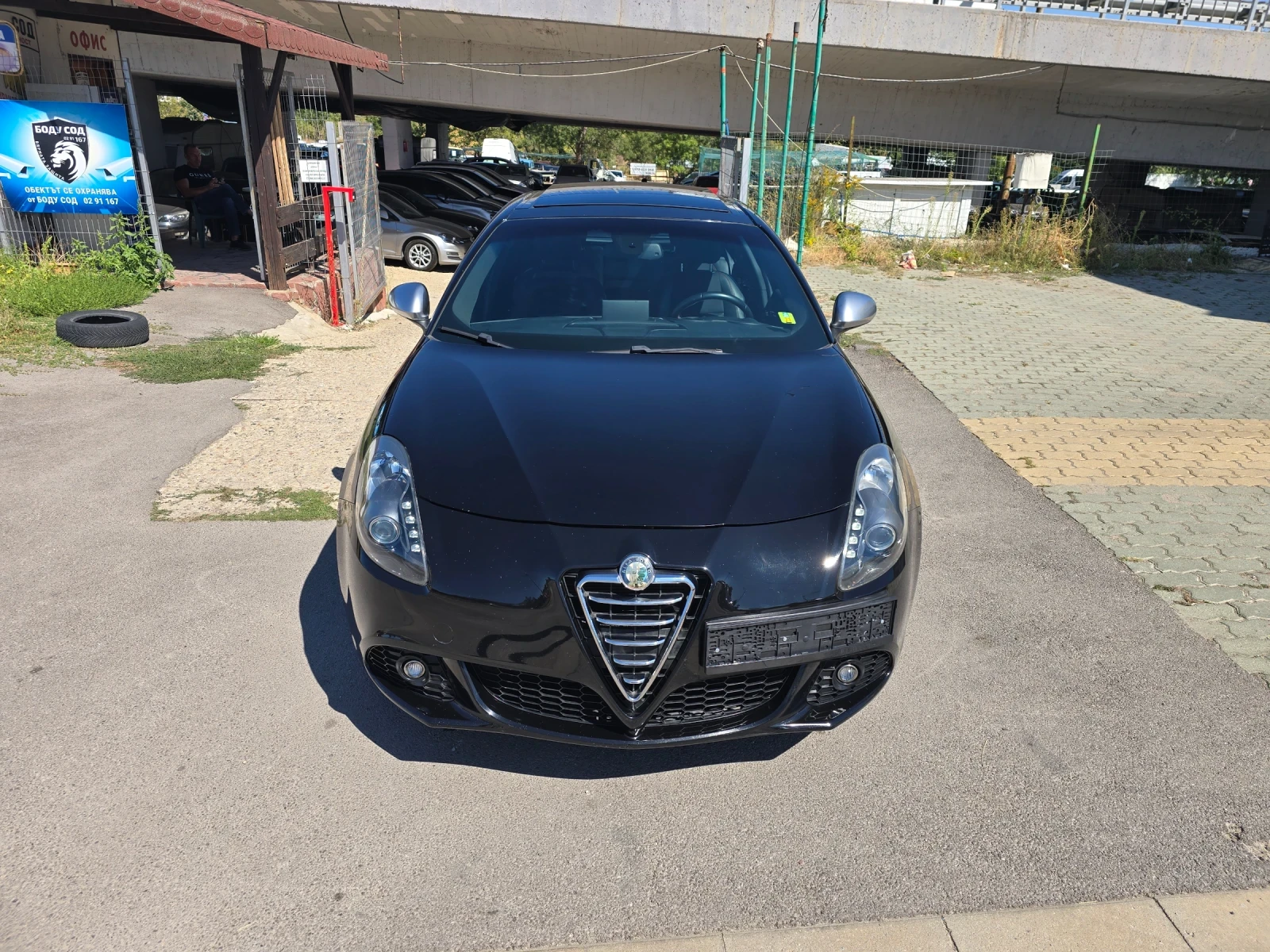 Alfa Romeo Giulietta 1.4 170к топ изпълнение, снимка 2 - Автомобили и джипове - 56071727