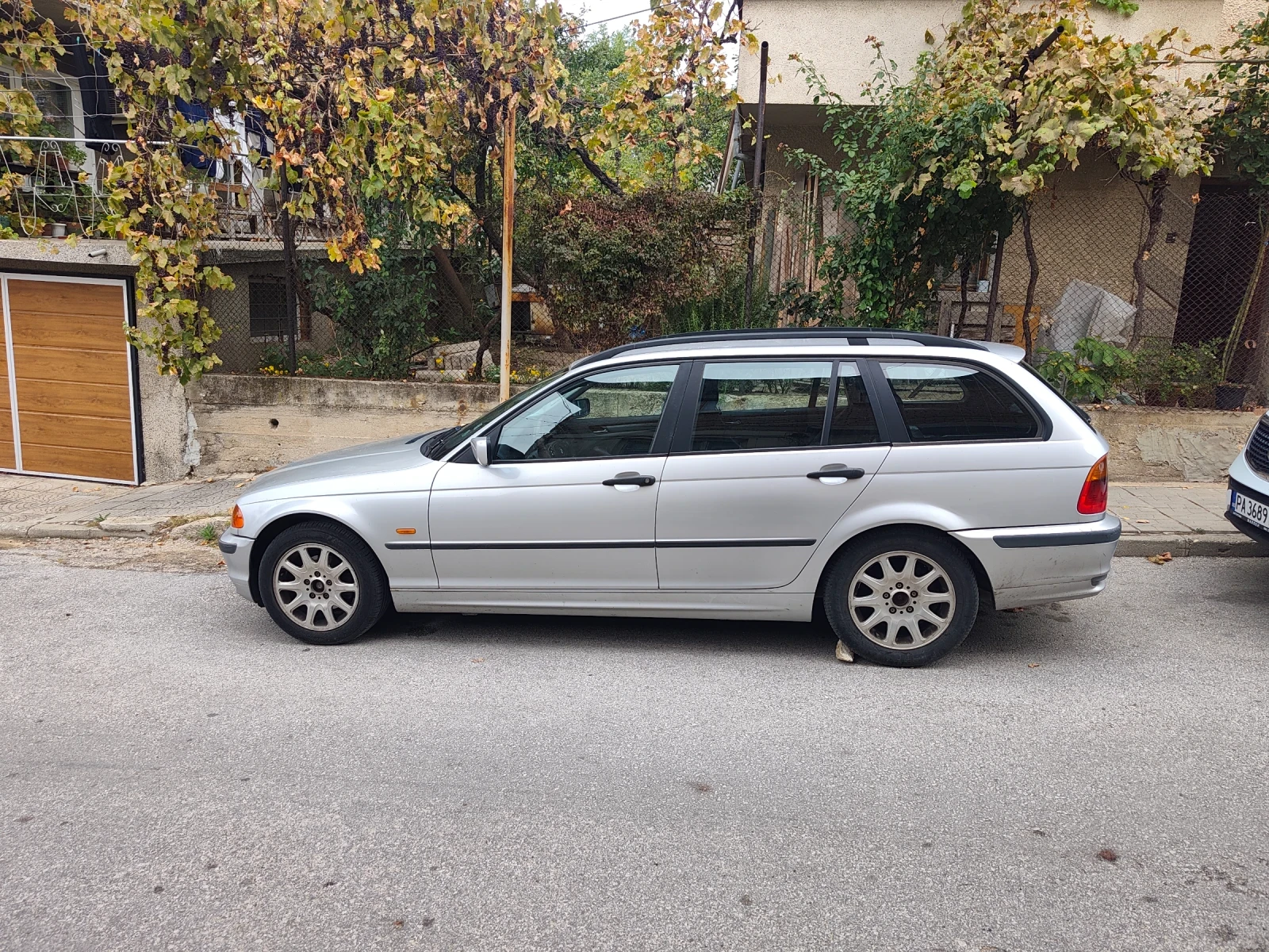 BMW 320 2.0 d, снимка 3 - Автомобили и джипове - 56447742
