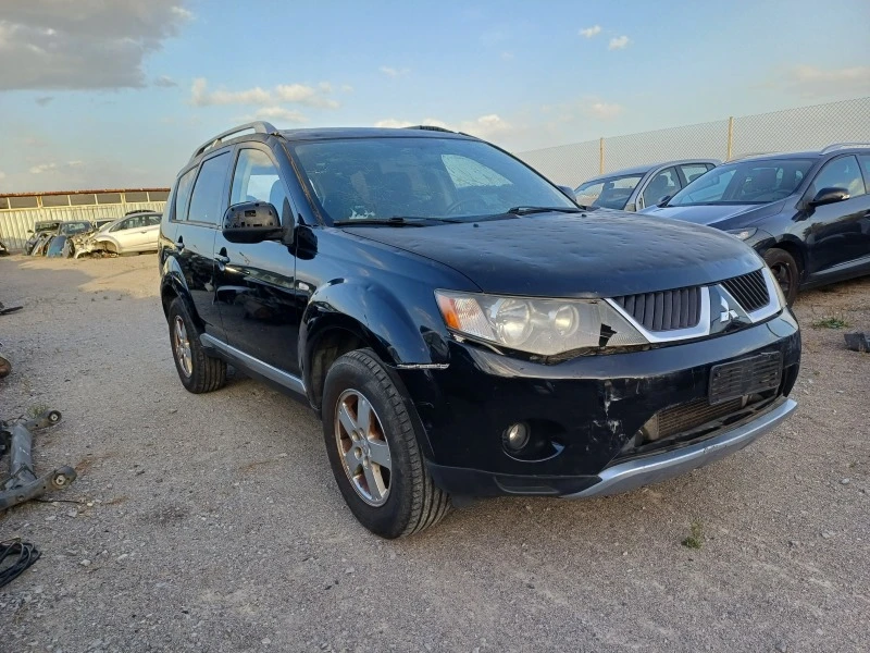 Mitsubishi Outlander 2.0did-140кс-на части, снимка 2 - Автомобили и джипове - 46763131