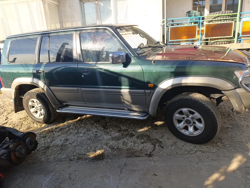 Nissan Patrol 3.0д , снимка 2 - Автомобили и джипове - 48043990