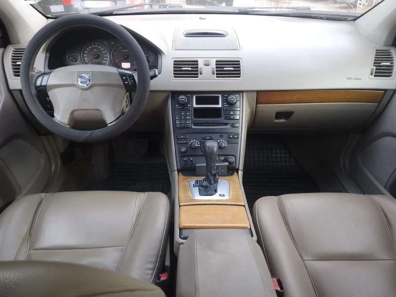 Volvo Xc90, снимка 5 - Автомобили и джипове - 48198767