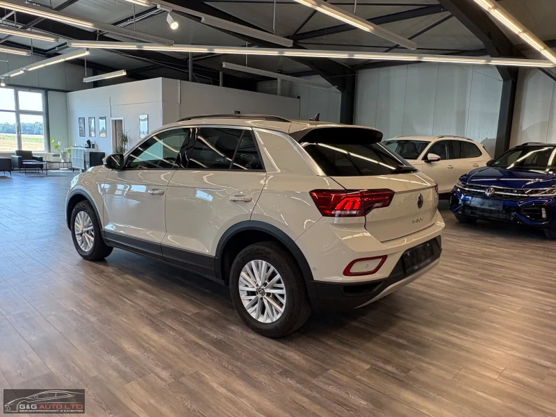 VW T-Roc LIFE/150HP/NAVI/CAM/LED/ACC/DIGI/190g, снимка 4 - Автомобили и джипове - 51456282