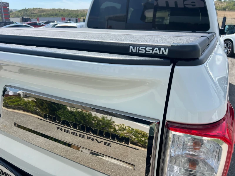 Nissan Titan crew cab 5.6i* V8* Platinum Reserve* , снимка 6 - Автомобили и джипове - 51642027