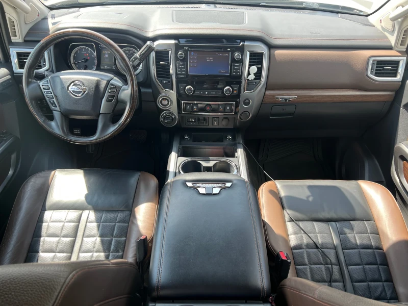 Nissan Titan crew cab 5.6i* V8* Platinum Reserve* , снимка 14 - Автомобили и джипове - 51642027