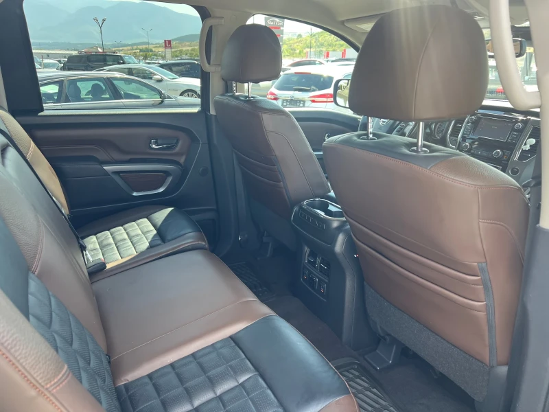 Nissan Titan crew cab 5.6i* V8* Platinum Reserve* , снимка 15 - Автомобили и джипове - 51642027