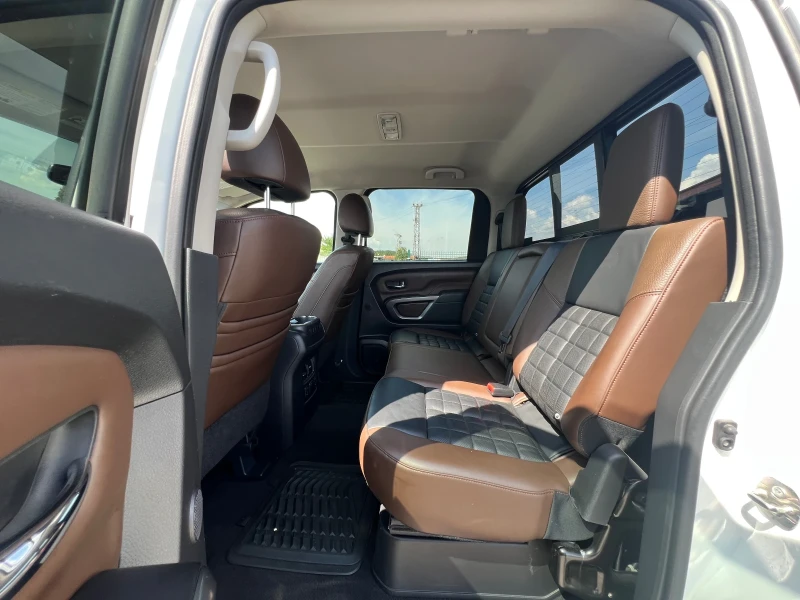 Nissan Titan crew cab 5.6i* V8* Platinum Reserve* , снимка 13 - Автомобили и джипове - 51642027