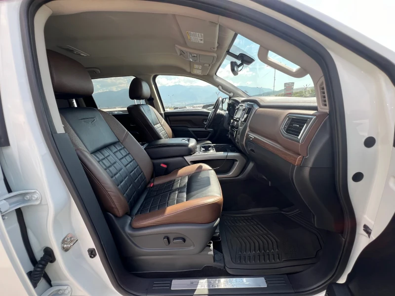 Nissan Titan crew cab 5.6i* V8* Platinum Reserve* , снимка 16 - Автомобили и джипове - 51642027