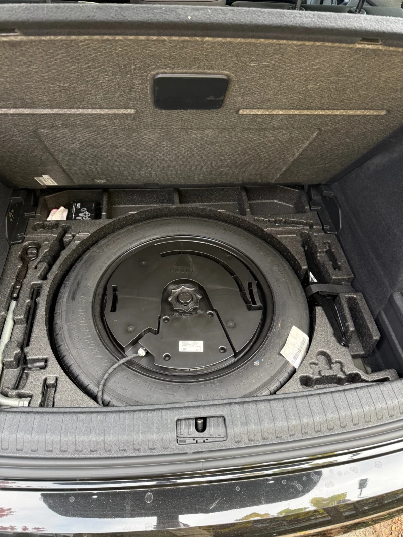 Audi Q3 2.0 Quattro Comfort, снимка 12 - Автомобили и джипове - 52245877