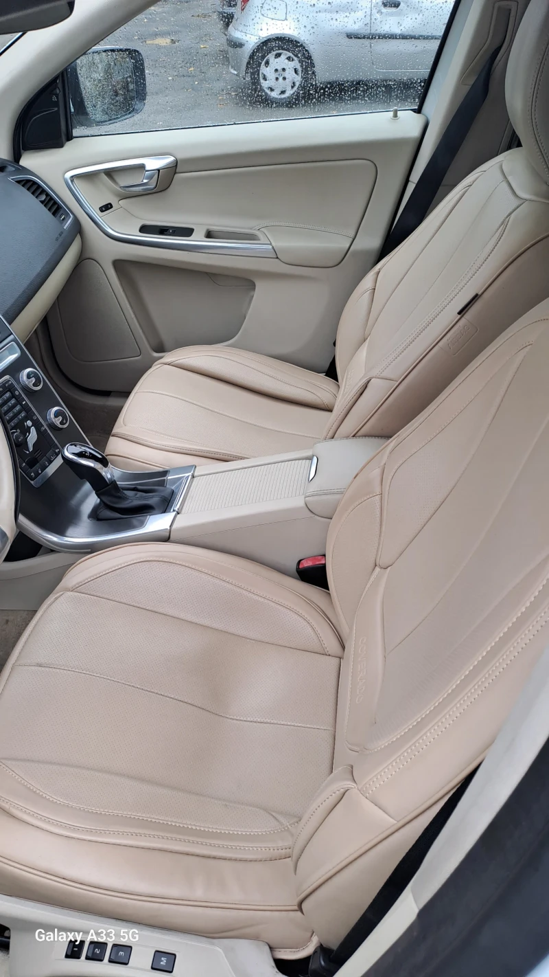 Volvo XC60 PLATINUM , снимка 11 - Автомобили и джипове - 52470431