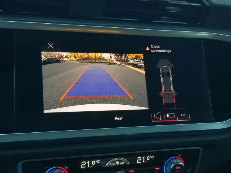 Audi Q3 45 TFSI* B&O* DISTRONIC* ПАНОРАМА* КАМЕРА* ПОДГРЕВ, снимка 9 - Автомобили и джипове - 52474609