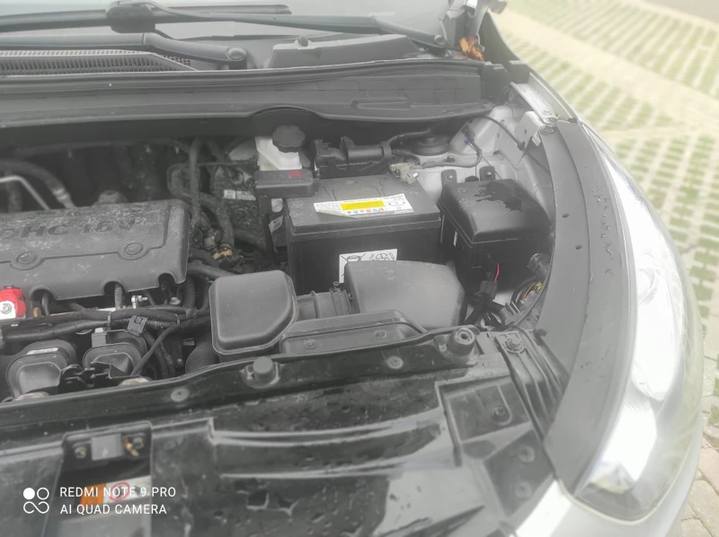 Hyundai IX35 AWD, снимка 5 - Автомобили и джипове - 52773447