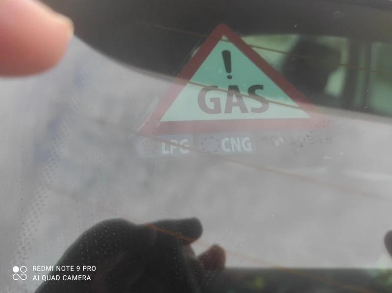 Hyundai IX35 AWD, снимка 7 - Автомобили и джипове - 52773447