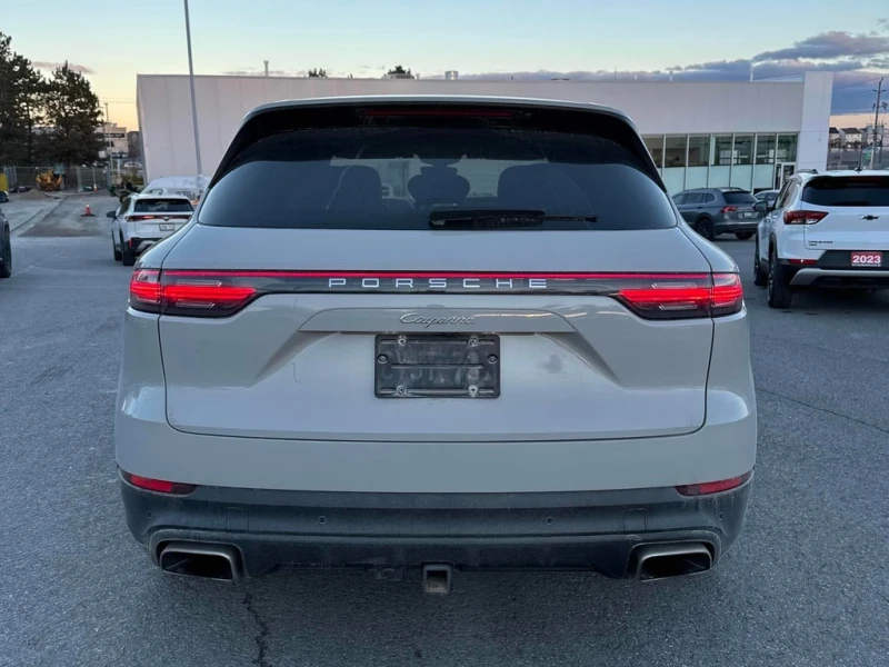 Porsche Cayenne 2022 AWD * CARFAX * БЕЗ ПЪРВОНАЧАЛНА ВНОСКА, снимка 5 - Автомобили и джипове - 52852240