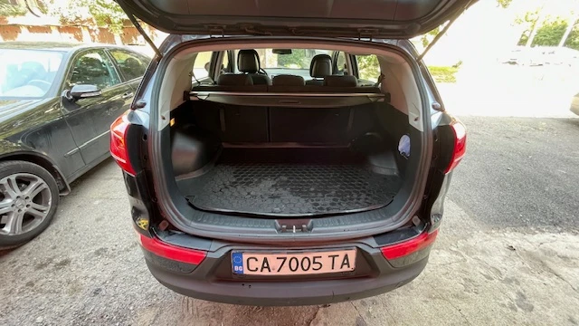 Kia Sportage 1.7 CRDi, снимка 10 - Автомобили и джипове - 47418771