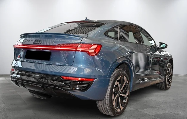Audi Q8 e-Tron Sportback 55 = Black Optic= Гаранция - изображение 3