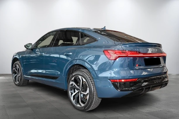 Audi Q8 e-Tron Sportback 55 = Black Optic= Гаранция - изображение 2