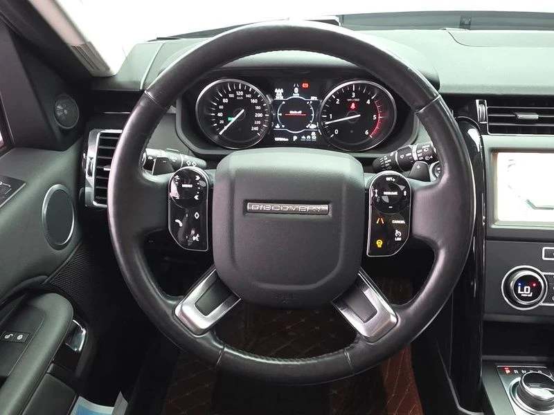 Land Rover Discovery 3.0 Automatic, снимка 13 - Автомобили и джипове - 55846217