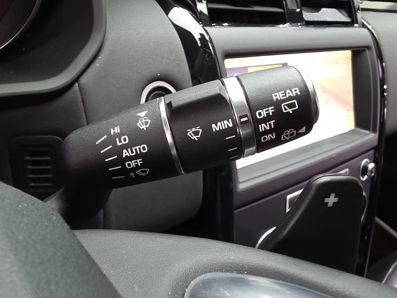 Land Rover Discovery 3.0 Automatic, снимка 16 - Автомобили и джипове - 55846217