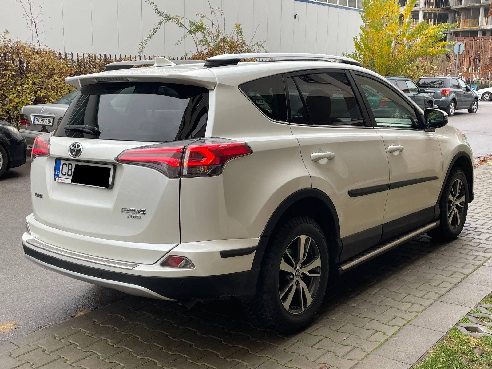 Toyota Rav4 AWD 2.0 VVT-i CVT Luxury - изображение 3