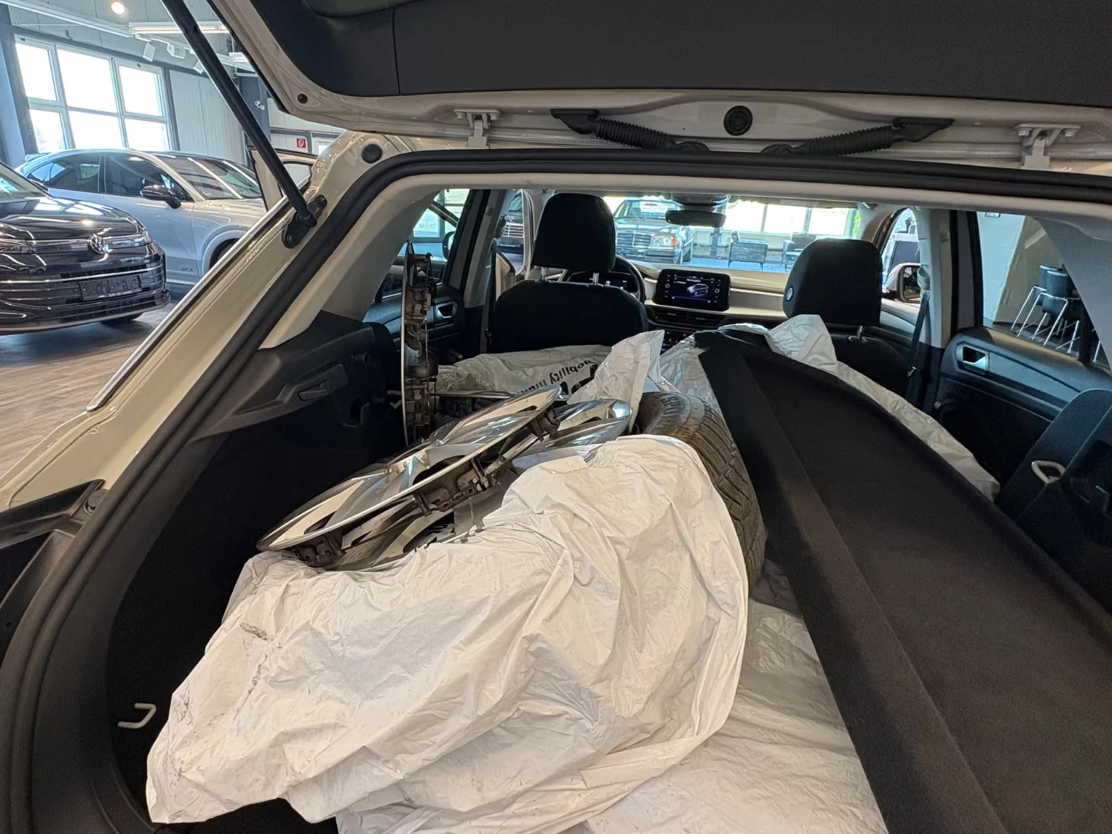 VW T-Roc LIFE/150HP/NAVI/CAM/LED/ACC/DIGI/190g | Mobile.bg   13