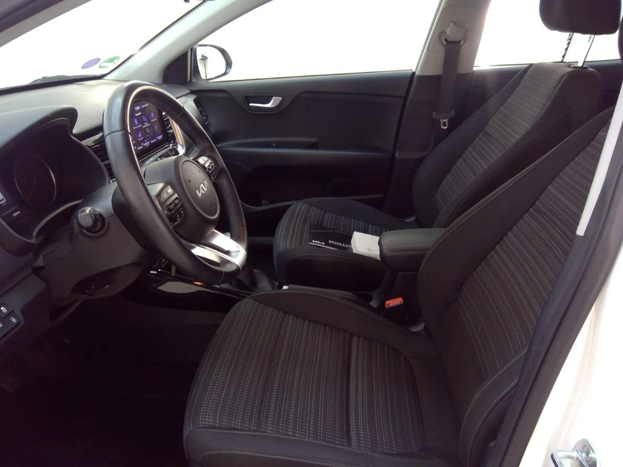 Kia Stonic DynamicLine | Mobile.bg � ����������� 7