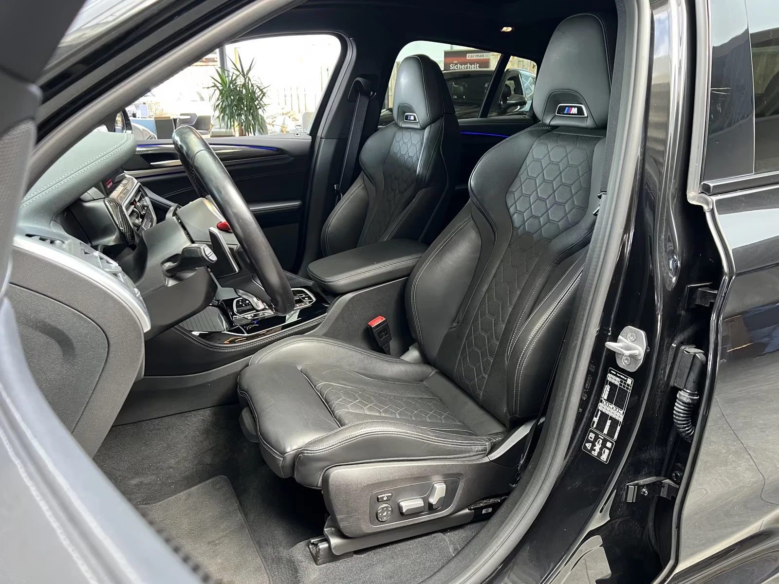 BMW X4 COMPETITION/510HP/PANO/SHADOW/H&K/CARBON/351z, снимка 8 - Автомобили и джипове - 54354013