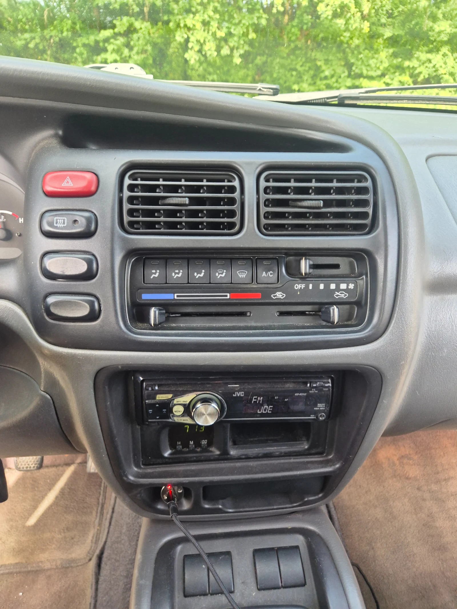 Suzuki Grand vitara Нов внос Холандия Уникат!!! 2.0i 4?4, снимка 7 - Автомобили и джипове - 54654068