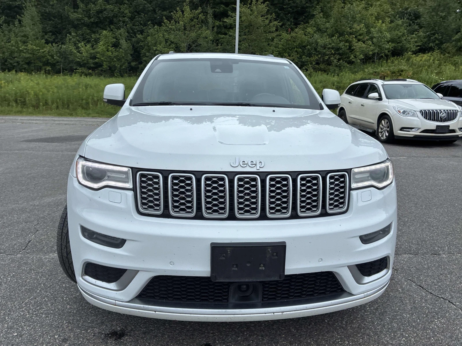 Jeep Grand cherokee Summit* 360* Pano* Distonic* H&K* Обдух* Keyless* , снимка 2 - Автомобили и джипове - 55606111