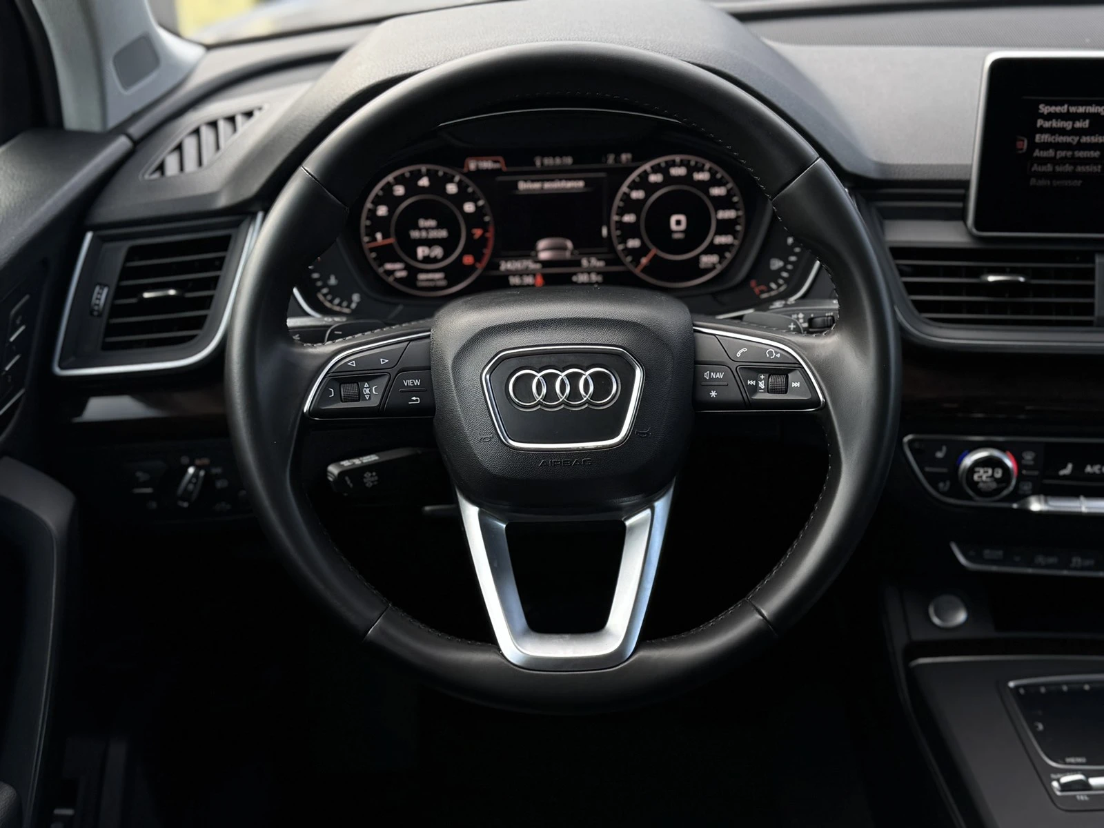 Audi Q5 2.0TFSI* Digital* QUATTRO, снимка 11 - Автомобили и джипове - 56140342