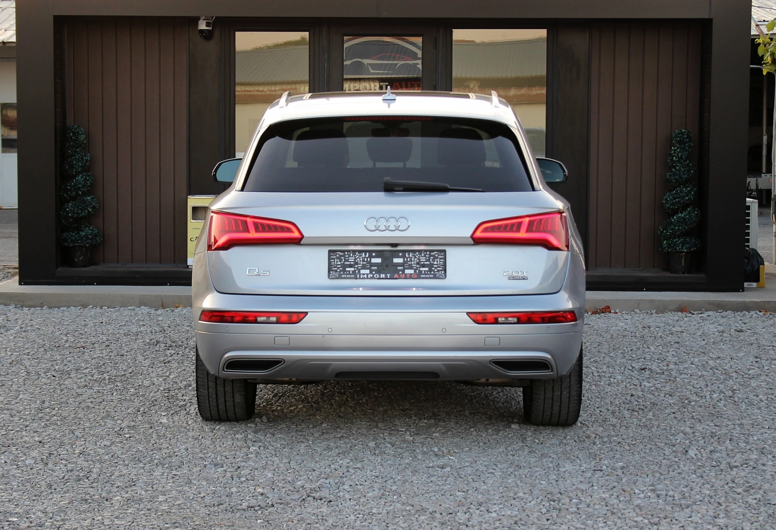 Audi Q5 2.0TFSI* Digital* QUATTRO, снимка 5 - Автомобили и джипове - 56140342