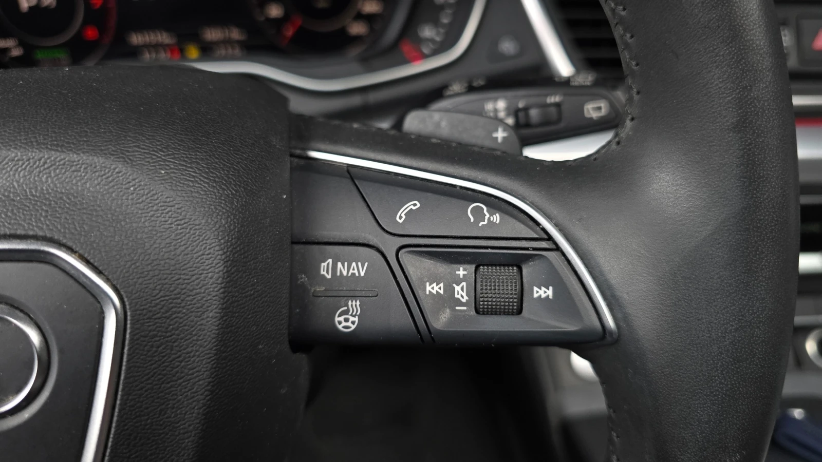 Audi Q5 45 TFSI quattro | HUD | Панорама | quattro, снимка 15 - Автомобили и джипове - 56324874