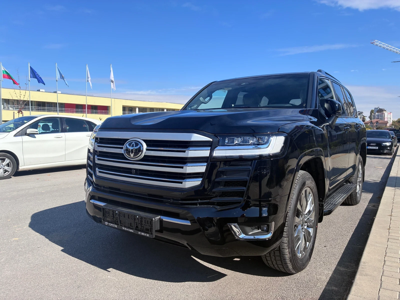 Toyota Land cruiser 300 Premium Европейска гаранция Фабрично нов