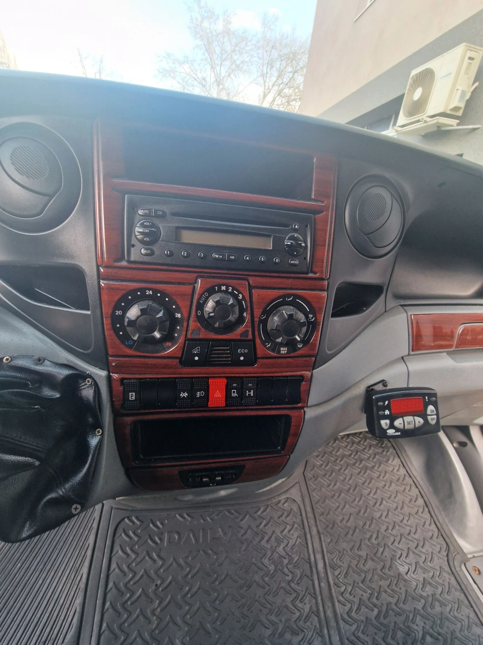 Iveco 35c15 3.0HPI 4.10   | Mobile.bg   11