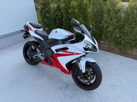  Yamaha YZF-R1