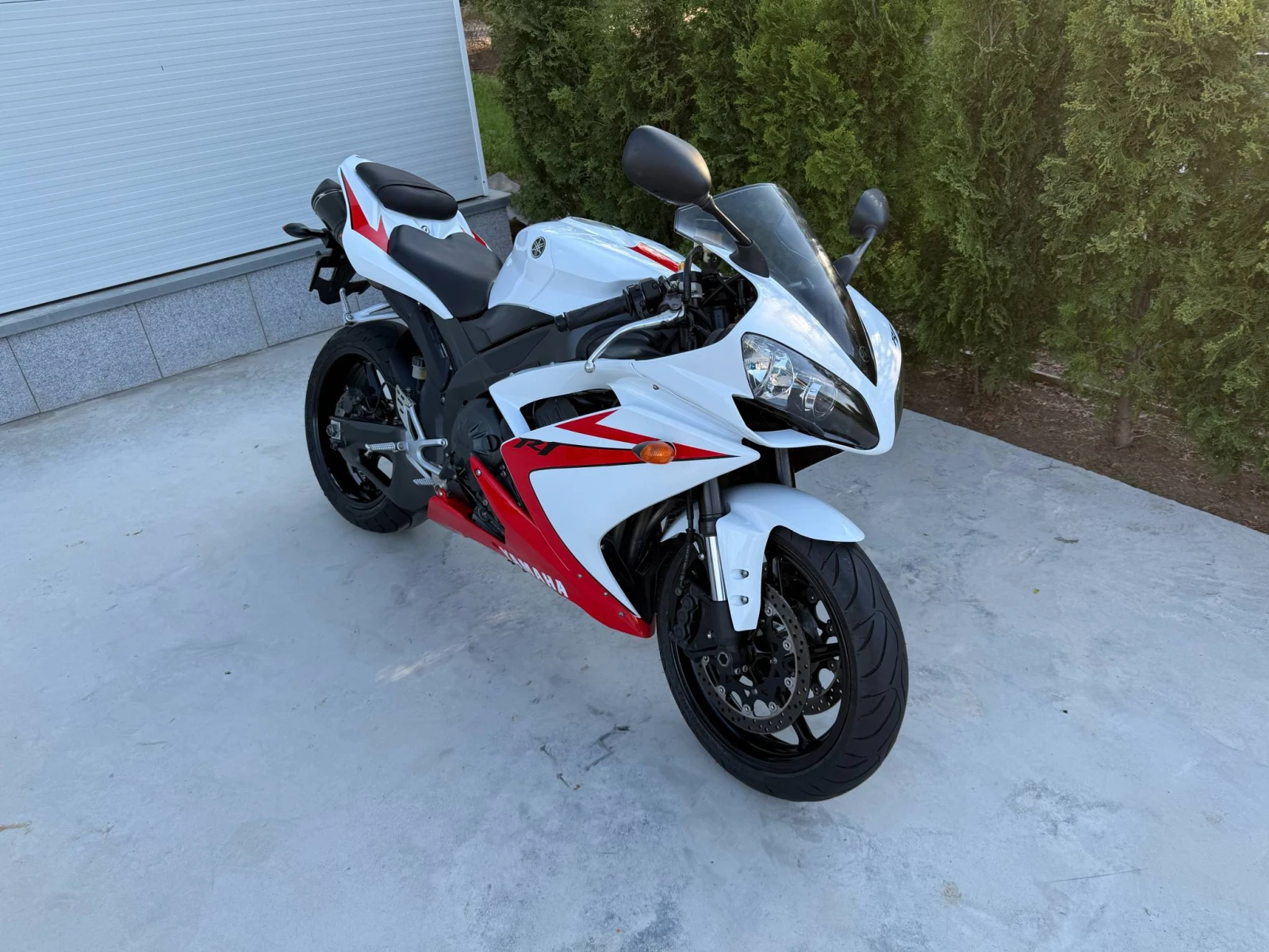Yamaha YZF-R1  - изображение 2