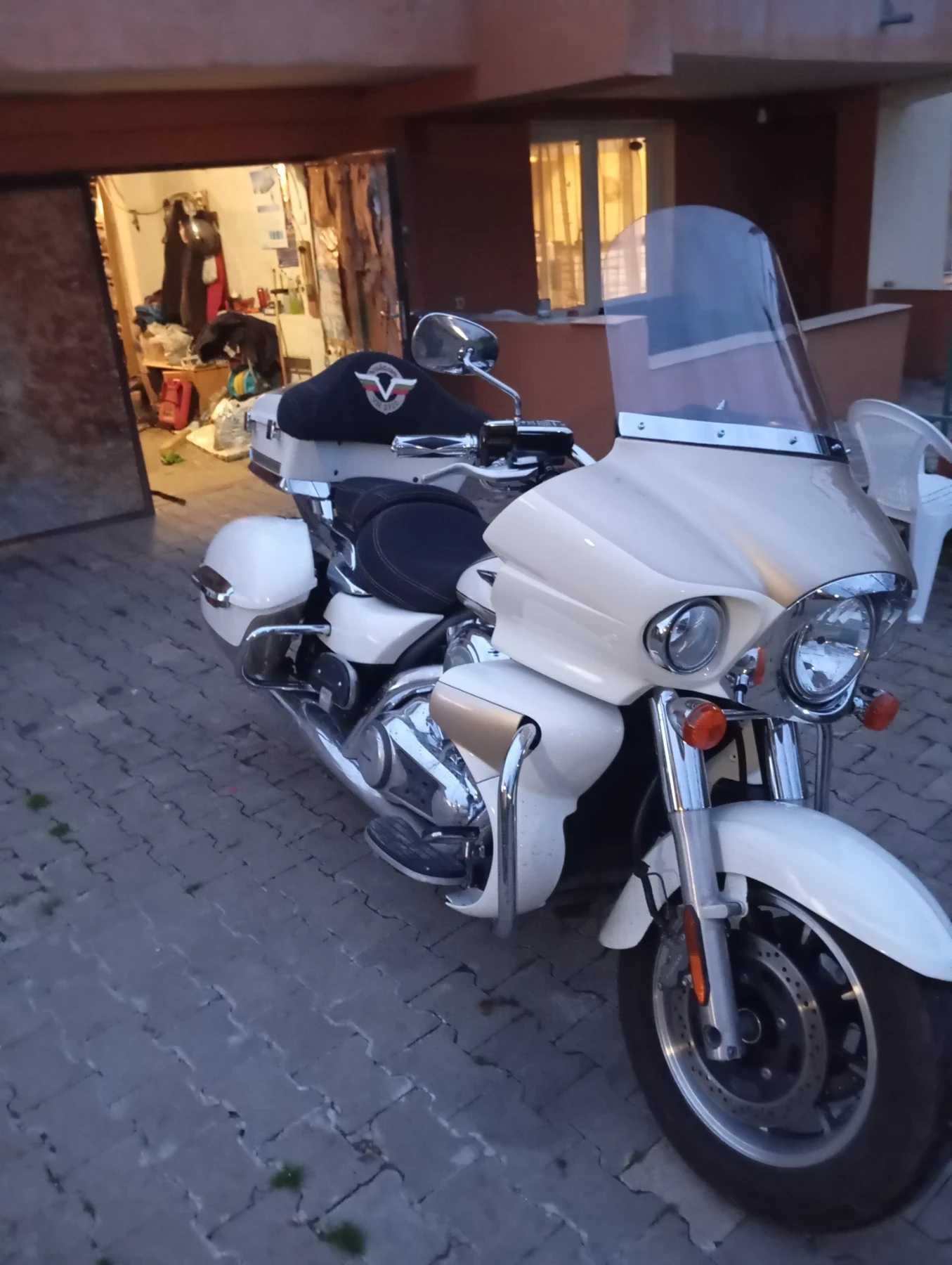 Kawasaki Voyager VN