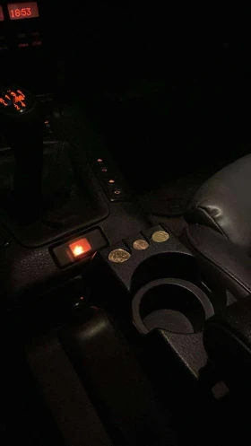 BMW 323 - 9300 € / 18189.22 лв. - 65938406 13