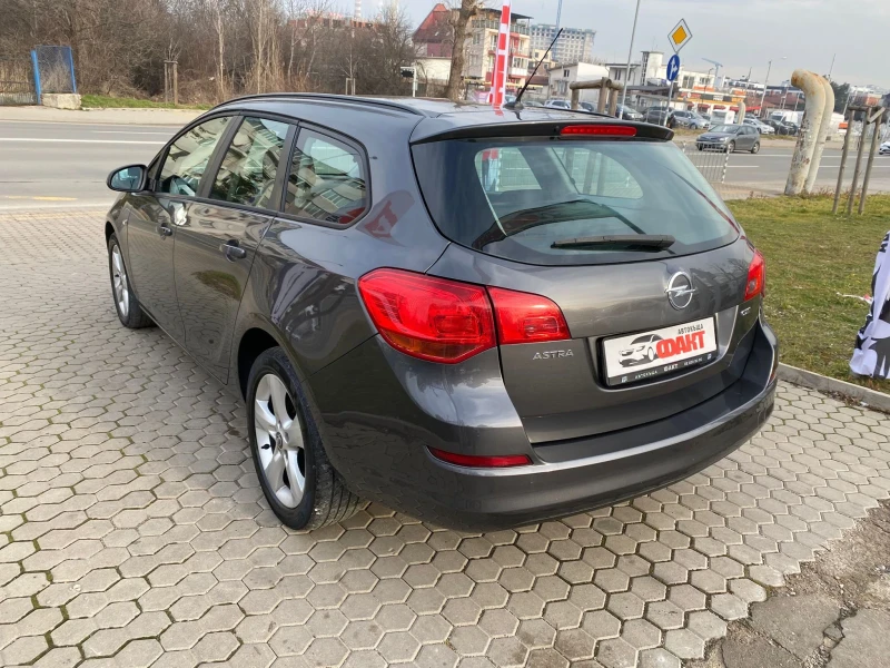 Opel Astra 1.7CDTi, снимка 6 - Автомобили и джипове - 48416814