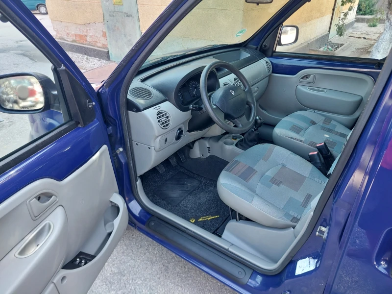 Renault Kangoo 4-цилиндъра.ТОП СЪСТОЯНИЕ, снимка 13 - Автомобили и джипове - 51149080