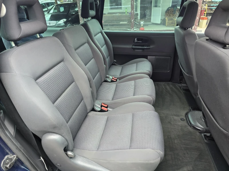 VW Sharan 1.9TDI BUSINESS , снимка 9 - Автомобили и джипове - 52437619