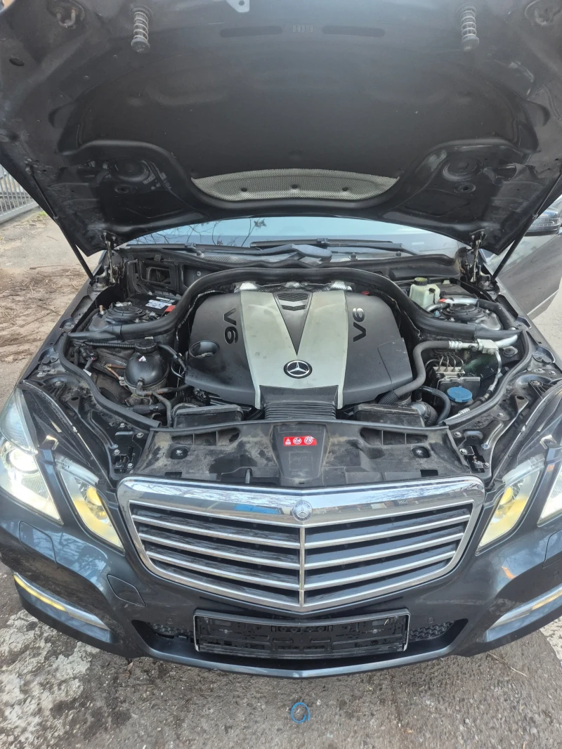 Mercedes-Benz E 350 УНИКАТ, снимка 15 - Автомобили и джипове - 52794631