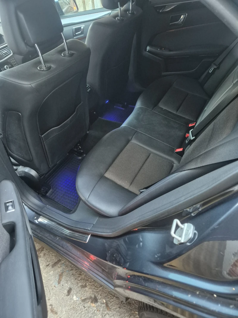 Mercedes-Benz E 350 УНИКАТ, снимка 9 - Автомобили и джипове - 52794631