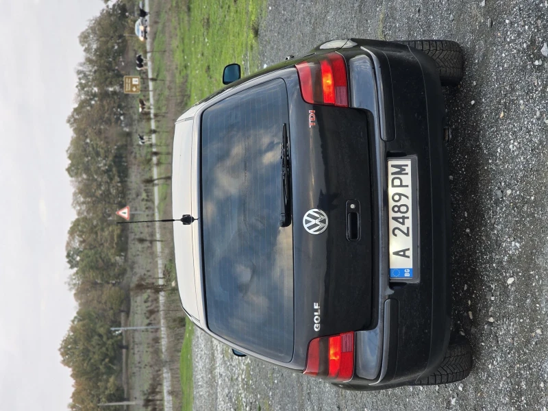 VW Golf, снимка 4 - Автомобили и джипове - 53001180